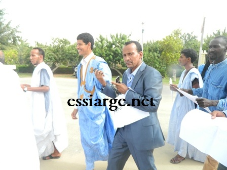مستشار الرئيس اتصل على المتظاهرين .. لكن دون جدوى
